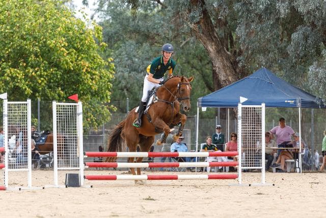 EHR King Lenny looking like an old pro with sponsored rider Rory Hamilton